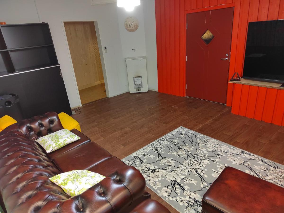 Relax & Recharge - A Unique Suite With A Touch Of Luxury - Hot Tub And Sauna Inspired Decor #Not A Real Sauna# Easy City Access - Direct Train 15 Min To City Ελσίνκι Εξωτερικό φωτογραφία
