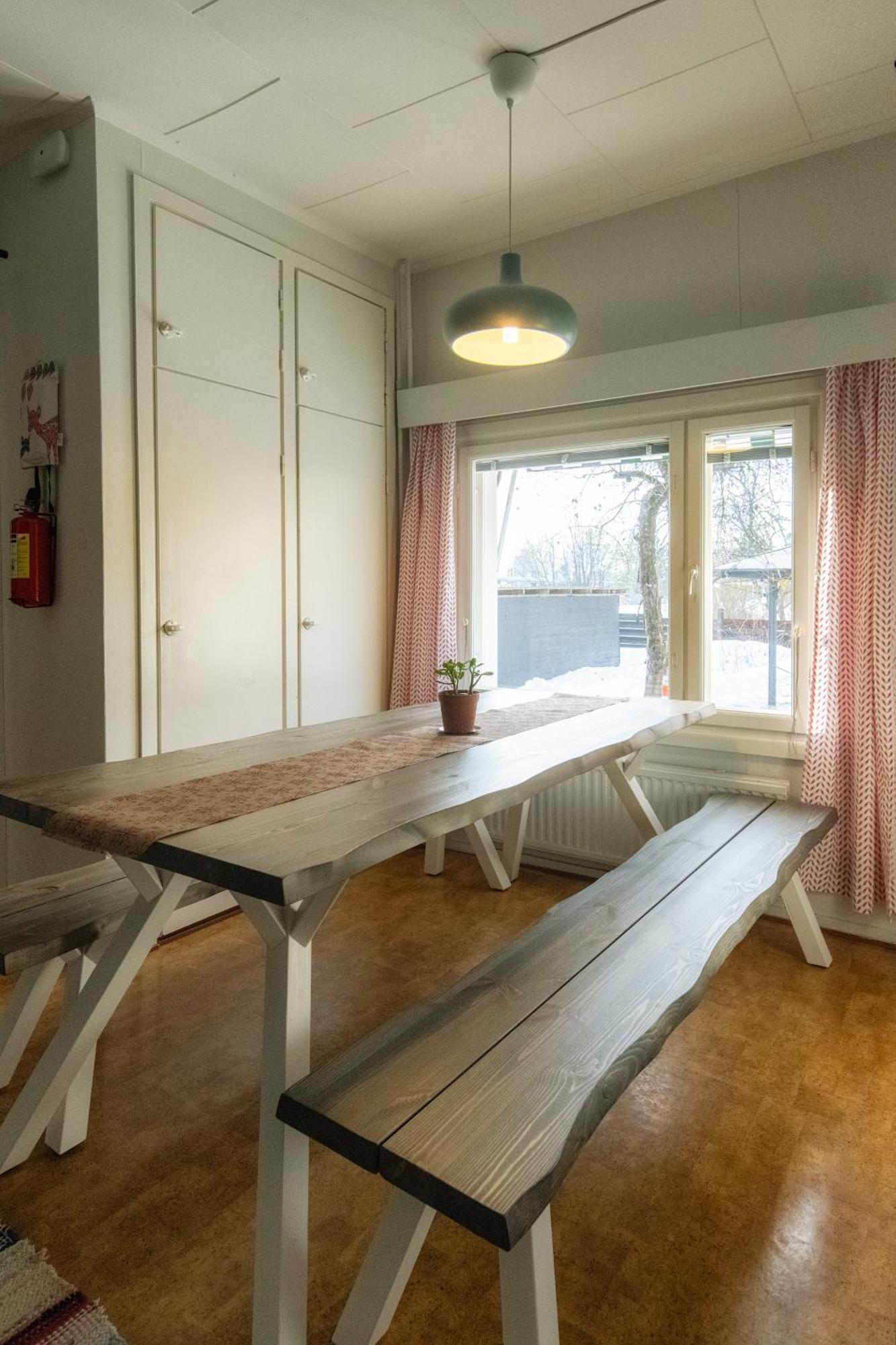 Relax & Recharge - A Unique Suite With A Touch Of Luxury - Hot Tub And Sauna Inspired Decor #Not A Real Sauna# Easy City Access - Direct Train 15 Min To City Ελσίνκι Εξωτερικό φωτογραφία